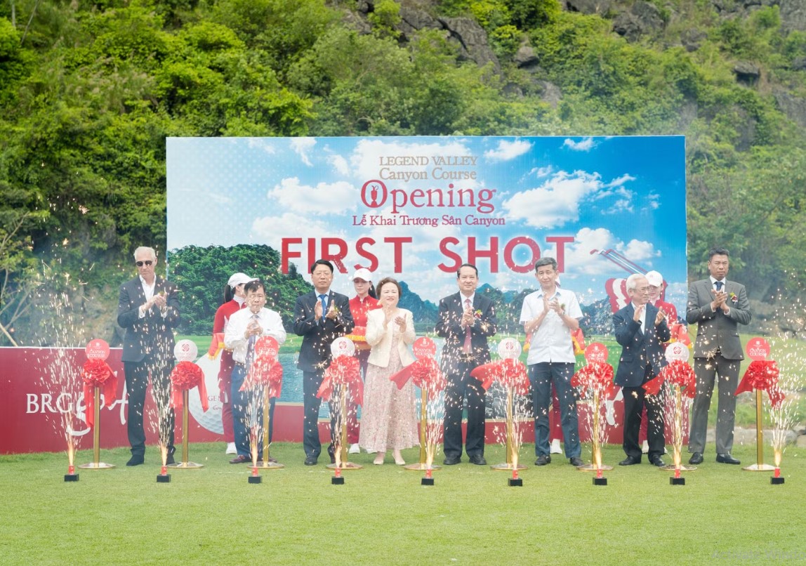 khai trương san golf Canyon Course