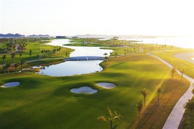 Sân golf Tuần Châu - Tuan Chau Golf Resort