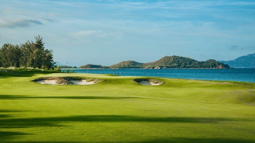 Sân golf Anara Bình Tiên