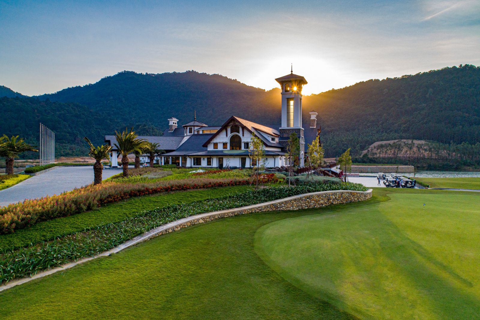 Sân Thanh Lanh Valley Golf Resort