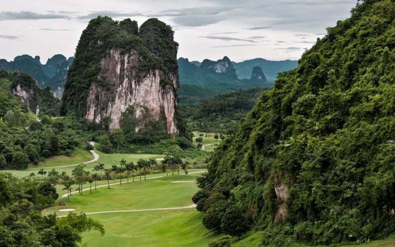 Top 2 Sân Golf Hòa Bình Đẳng Cấp, Đáng Chơi Nhất Không Nên Bỏ Qua