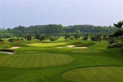 Sân golf Đầm Vạc - Heron Lake Golf Course