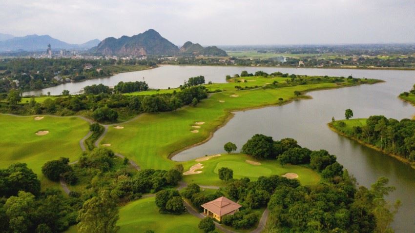 Sân Sky Lake Resort & Golf Club